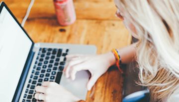 How to Mix Traditional Investments with Digital Assets